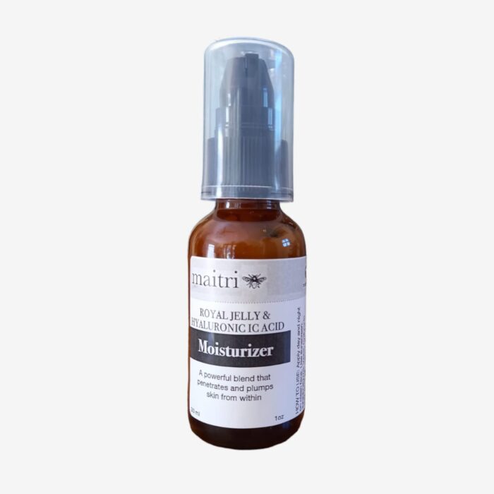 Clean skincare moisturizer with royal jelly and hyaluronic acid